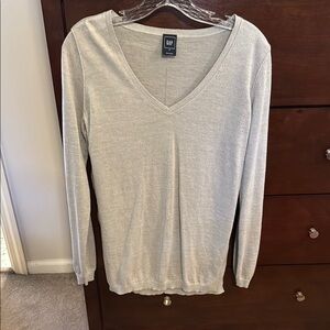 GAP Women's Gray V-Neck Sweater